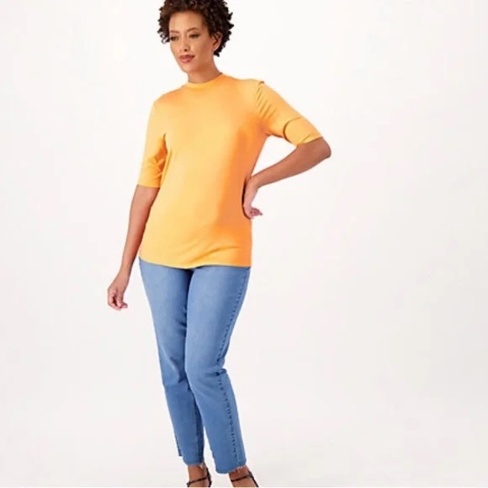 GIRL WITH CURVES Mock Neck Knit Tee A573495